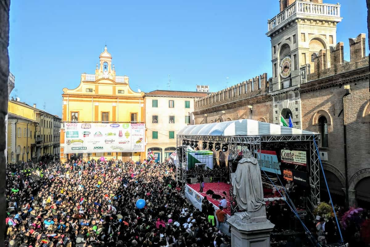 Throngs of people gather in Piazza Guercino in Cento 