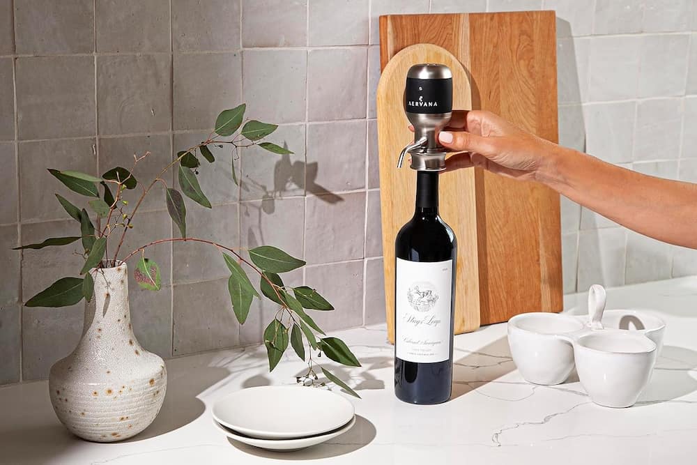 Best Barware Gifts: Aervana personal wine aerator