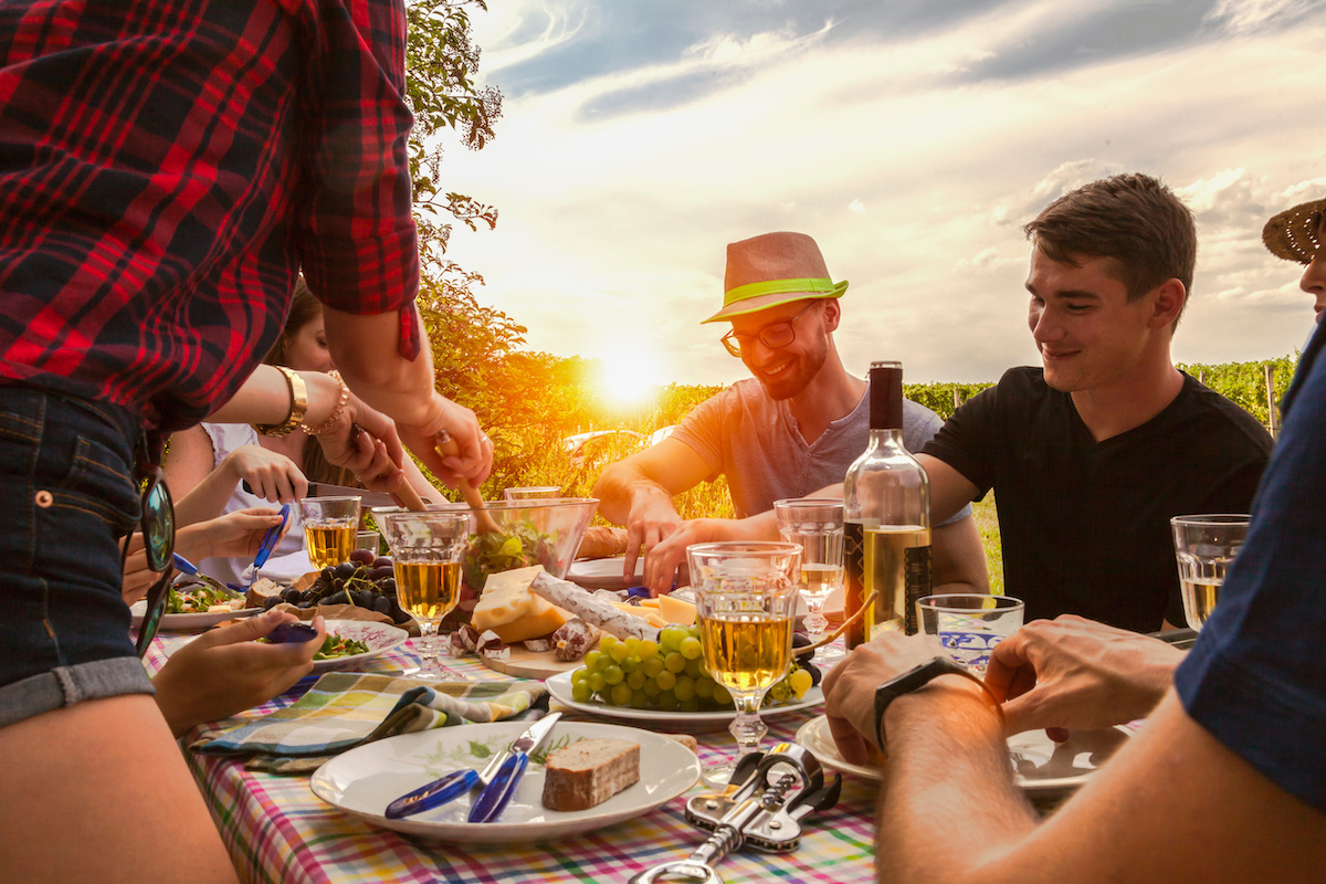 Travel in France offers many opportunities for drinking