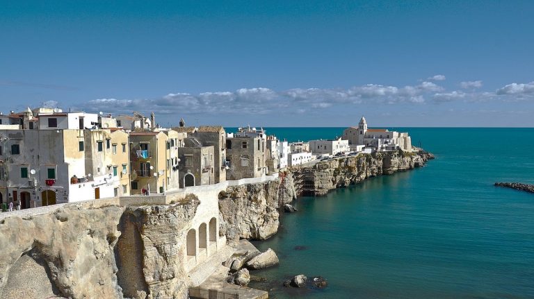 14 Best Places To Visit in Puglia