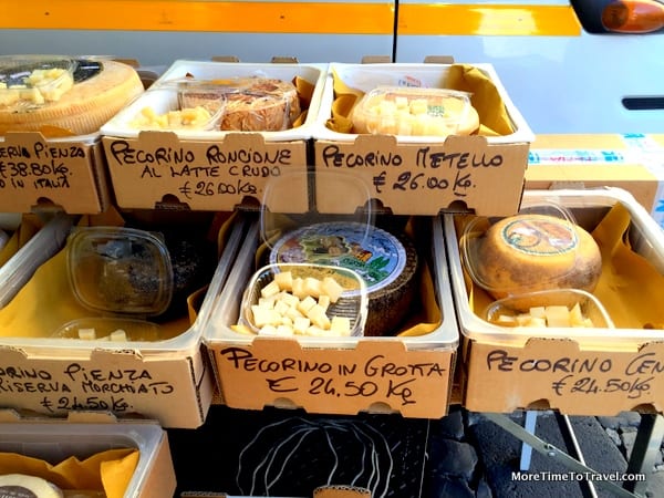 Market Visit: Piazza del Popolo Market in Orvieto, Italy