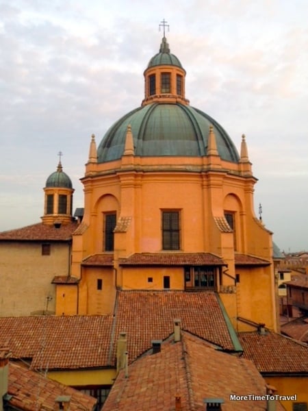 One of the beauties of Bologna: The Sanctuary of Santa Maria della Vita