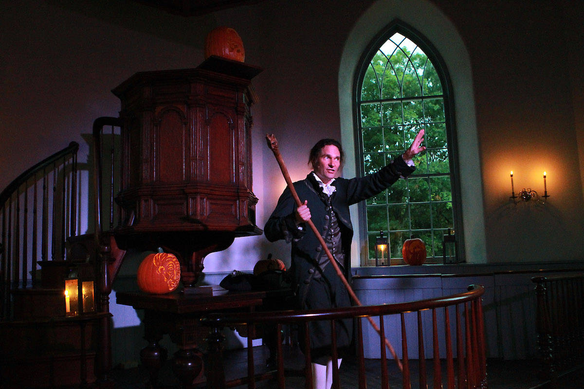 Master storyteller Jonathan Kruk at Legends of Sleepy Hollow (credit: Historic Hudson Valley)