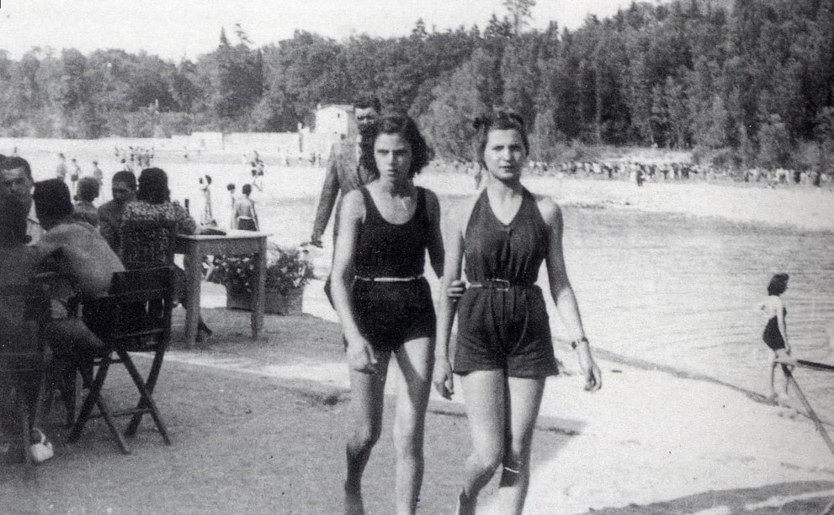 Historical image of girls at the Lido