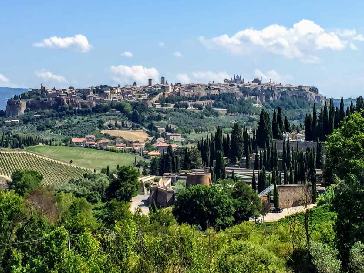 Best Places to Visit in Umbria: The small city of Orvieto is perched on top of a volcanic rock