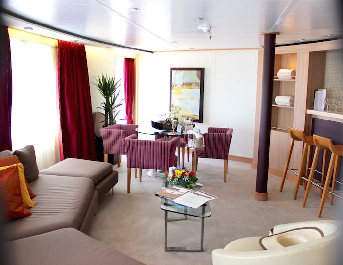 Seabourn Owner's Suite on the Seabourn Odyssey (Credit: Maureen Hudson)