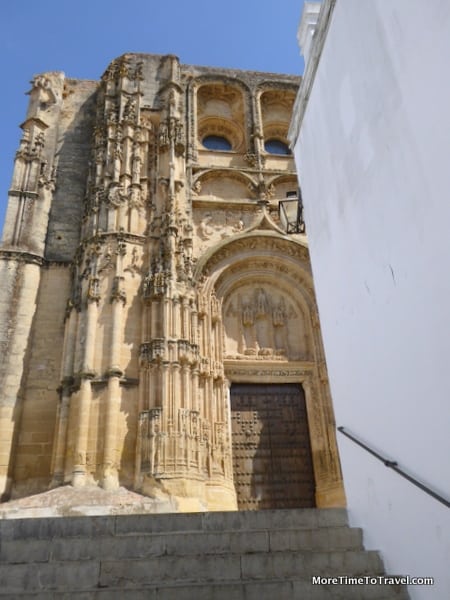 Sandstone exterior of Basílica de Santa María de la Asunción