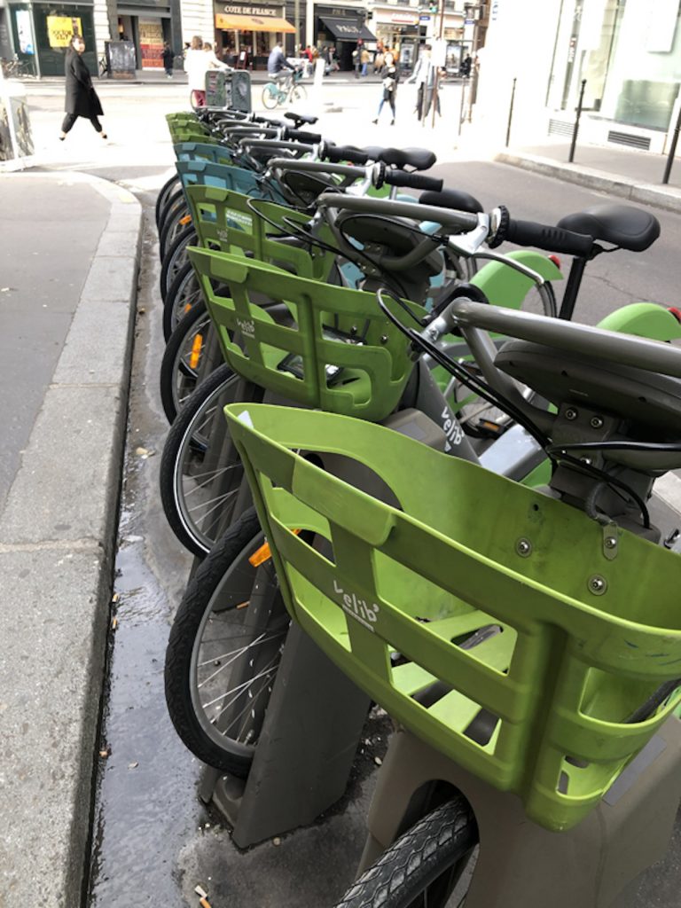 Surprises in Paris - Bicycles for Rent