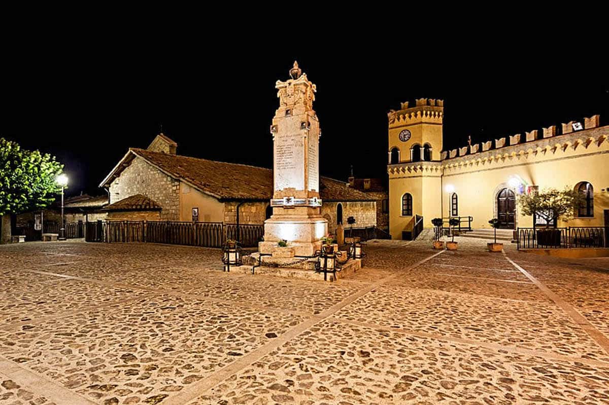 Town hall and municipal plaza in Giano dell'Umbria