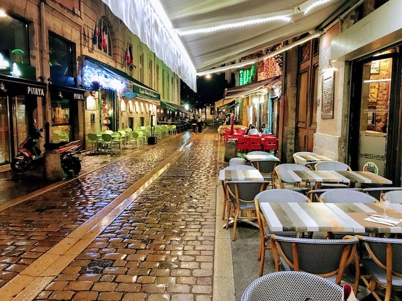 Rainy night on Rue de Marrioniers