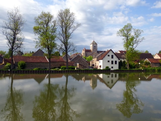 Touring Burgundy by Barge