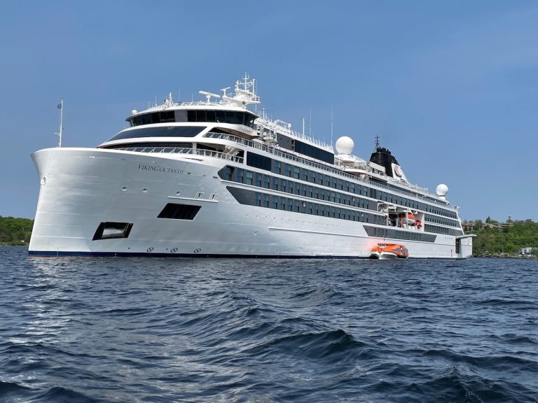 A Viking Octantis Great Lakes Cruise: Expedition Sailing 